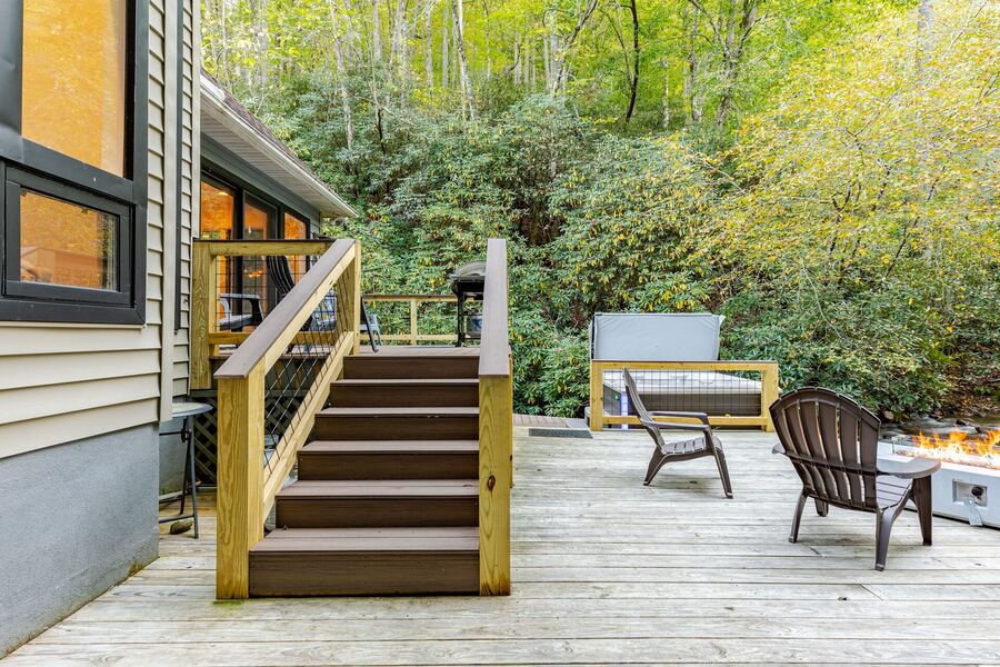 House for sale Franklin NC — rear deck and fire pit